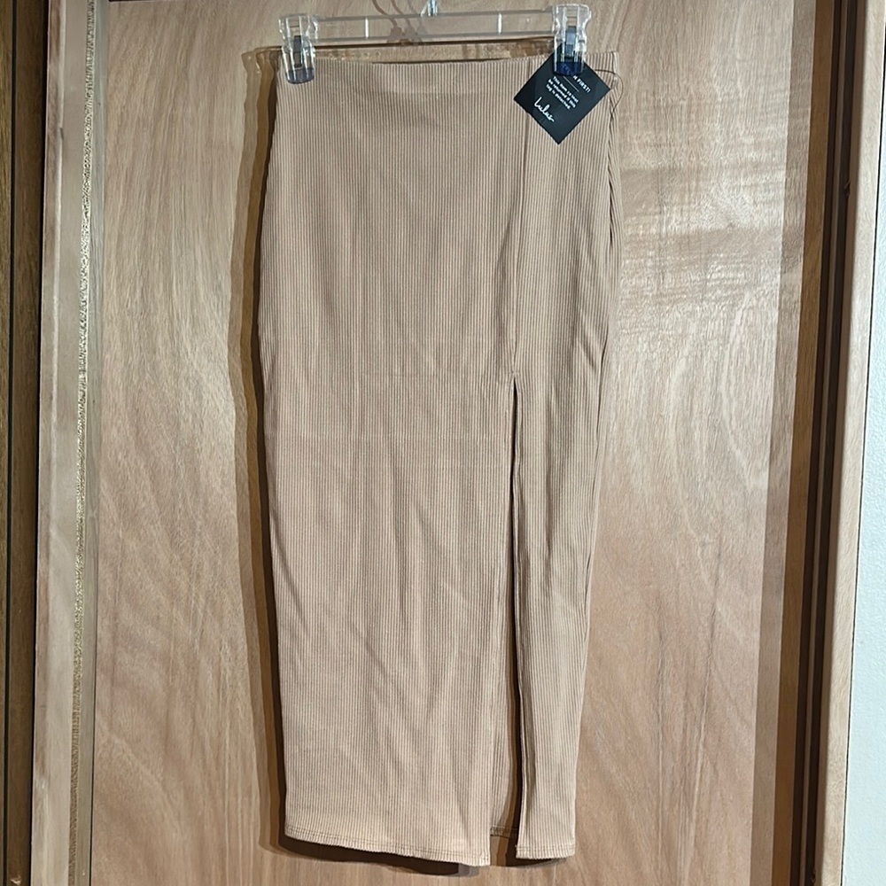 Nwt lulus high slit skirt size small